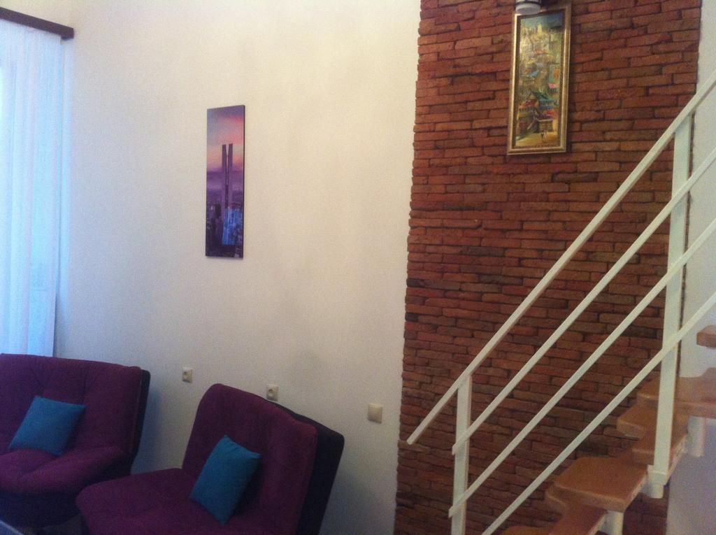 Comfortable Flat In Central Tbilisi Room photo