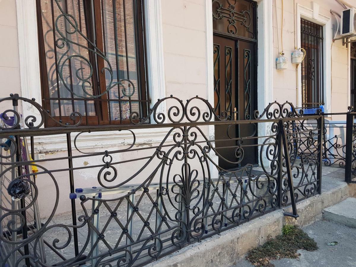 Comfortable Flat In Central Tbilisi Exterior photo